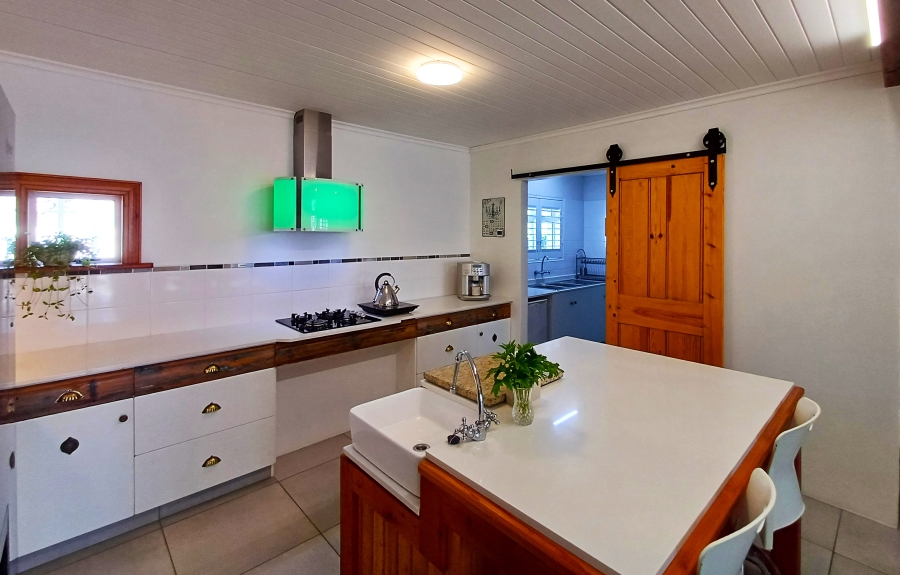 2 Bedroom Property for Sale in Palmiet Western Cape